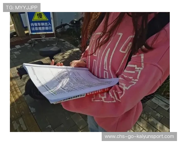 教资考试女生占男厕，管理方如何应对乱象？